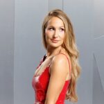 viral-nikki-glaser-clip-prompts-discussion-over-whether-monogamy-is-dead