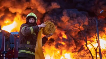 russian-missiles-and-drones-bombard-ukraine-in-hourslong-attack,-killing-at-least-16