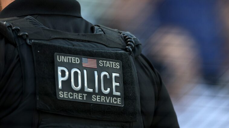 i-was-a-supervisor-for-the-secret-service.-it-has-huge-problems-with-the-people-it-hires