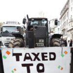 liberal-irish-suffers-first-major-defection-over-anti-fuel-tax-protests