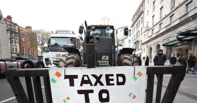 liberal-irish-suffers-first-major-defection-over-anti-fuel-tax-protests