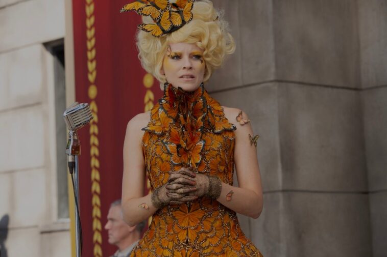 actress-targets-female-trump-voters,-urges-them-to-think-like-her-dystopian-character