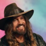 watch–billy-ray-cyrus-defends-trump:-leading-the-country-‘is-a-tough-job,’-‘i-pray-for-our-president’