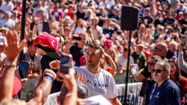 university-where-charlie-kirk-was-assassinated-axes-speaker-after-posts-ignite-backlash