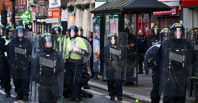 police-clash-with-protesters,-order-public-not-to-speculate-on-perpetrators,-after-gang-rape-in-leafy-english-suburb