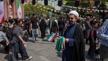 iranian-economy-on-the-brink:-us-blockade-leaves-country-with-weeks-of-oil-production-left