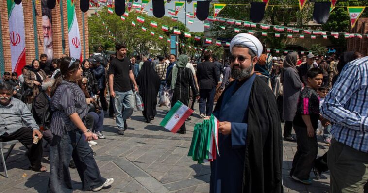 iranian-economy-on-the-brink:-us-blockade-leaves-country-with-weeks-of-oil-production-left