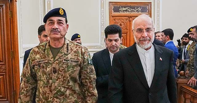 pakistan-sends-delegation-to-iran,-shuffling-us.-messages-for-peace-talks