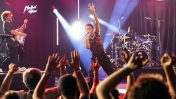 singer-d4vd-arrested-and-held-without-bail-in-case-tied-to-teen-found-dead-in-tesla:-police