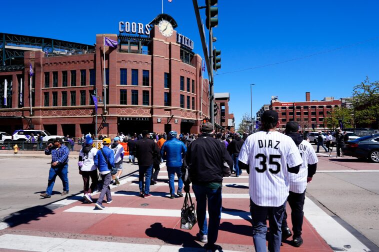 federal-authorities-issue-warning-after-multiple-drone-sightings-above-coors-field