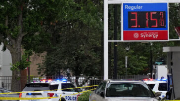 watch:-detroit-gas-station-clerk-rescues-teen-who-mouthed-‘help’-after-reported-kidnapping