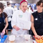 doctors-in-training-learn-cooking-skills-to-help-patients-amid-america’s-chronic-disease-crisis