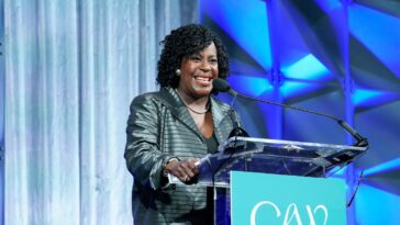 philly-mayor-who-spoke-at-‘no-kings’-rally-acts-like-monarch:-‘how-dare-you-tell-me’-how-much-of-your-money-city-should-take?