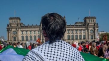 germany-demographics:-more-than-one-in-four-people-now-have-‘migration-history’