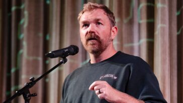 maine-democrat-graham-platner-apologizes-for-using-‘r-word’-in-interview-on-tattoo-scandal