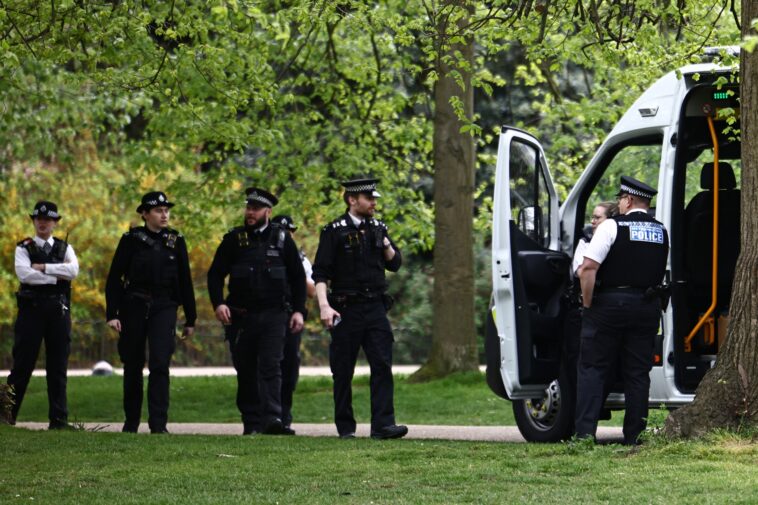 report-of-drone-with-‘dangerous-substances’-near-london’s-israeli-embassy-sparks-uk-police-probe