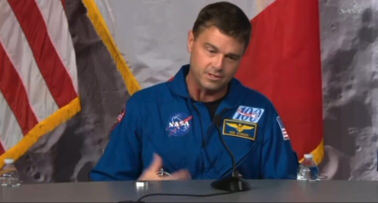 watch:-‘not-really-religious’-artemis-ii-cmdr.-reid-wiseman-broke-down-in-tears-after-flight-when-he-saw-the-cross-on-navy-chaplain’s-collar