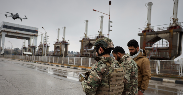 syrian-army-takes-control-of-last-us.-military-base