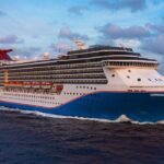 cruise-passengers-witness-terrifying-rescue-at-sea-as-stranded-man-and-cat-pulled-from-failing-sailboat