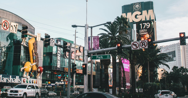 watch:-road-rage-in-las-vegas-as-man-pummels-woman-on-the-pavement-outside-a-casino