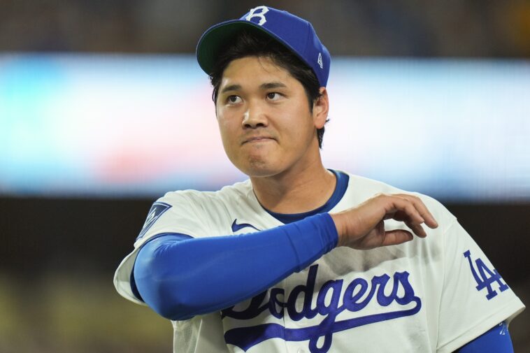 dodgers’-shohei-ohtani-signs-ball-for-100-year-old-nagasaki-survivor