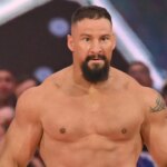 bron-breakker-crushes-seth-rollins-with-two-spears-in-epic-return-at-wrestlemania-42