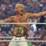 cody-rhodes-retains-undisputed-wwe-championship-at-wrestlemania-42,-but-randy-orton-gets-last-licks