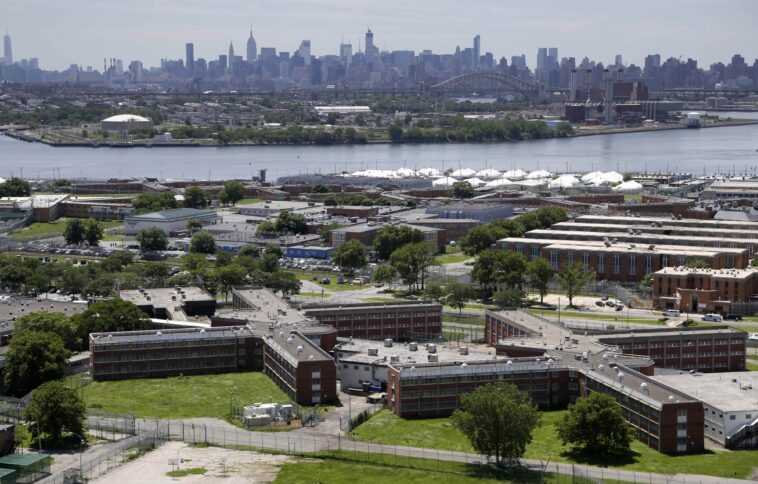 nyc-council-wants-to-make-it-easier-for-rikers-inmates-to-vote-—-but-jail-officials-say-it’ll-create-massive-problems
