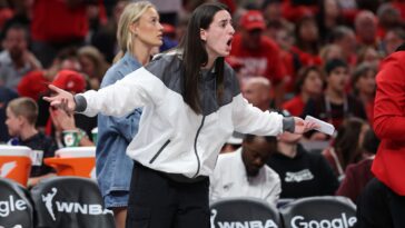 what-caitlin-clark-learned-from-‘isolating’-fever-injury-absence