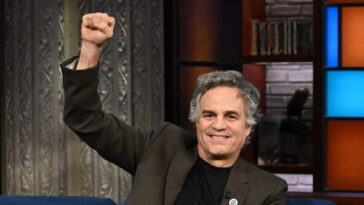 mark-ruffalo-to-lead-protest-of-paramount-ceo-david-ellison-honoring-trump