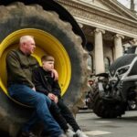 the-world-is-waking-up-–-germans-and-englishmen-join-the-irish-in-protesting-the-far-left’s-tyrannical-policies