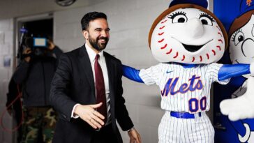 hug-of-death:-mamdani-embraces-mrs.-met,-triggers-historic-losing-streak