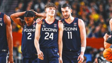ncaa-tourney-star-braylon-mullins-opts-to-stay-at-uconn,-chase-national-title