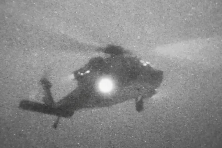 dramatic-video-shows-us-marines-rappelling-onto-ship-to-enforce-trump’s-iran-blockade