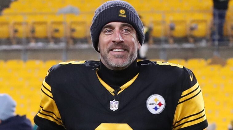aaron-rodgers-is-training-but-steelers-voluntary-minicamp-without-certainty-about-qb
