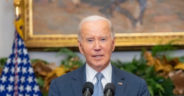 trump-administration-actively-re-vetting-biden-migrants-given-green-cards