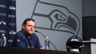 seahawks-keen-to-trade-down,-even-within-division
