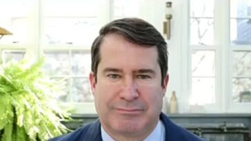 moulton:-iran-doesn’t-trust-us.-because-we-bombed-them-when-they-negotiated