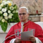 somebody-please-tell-the-pope-that-he-disagrees-with-his-own-church-and-the-bible-on-war-and-conflict-–-here’s-the-proof