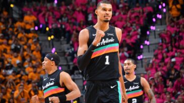 tim-duncan,-david-robinson-…-lebron:-what-victor-wembanyama’s-game-1-signals-for-the-nba