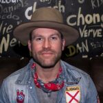 country-singer-drake-white-describes-‘gunshot’-moment-his-brain-ruptured-mid-concert:-‘i-knew-i-was-dying’