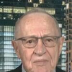 dershowitz:-i’m-a-republican-now,-so-‘tucker-carlson’s-my-problem’,-but-gop’s-handling-him-better-than-dems-do-piker