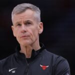 sources:-donovan-to-step-down-as-bulls-coach