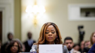 house-democrats-set-to-‘abandon’-colleague,-leaving-her-vulnerable-to-expulsion:-report