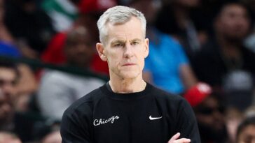 basketball-hall-of-famer-billy-donovan-steps-down-as-bulls-head-coach-after-6-seasons