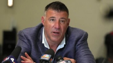 patriots-coach-mike-vrabel-breaks-silence-on-dianna-russini-photos-that-led-to-‘difficult-conversations’