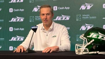 jets-gm:-don’t-misread-nixed-visit-with-de-bailey