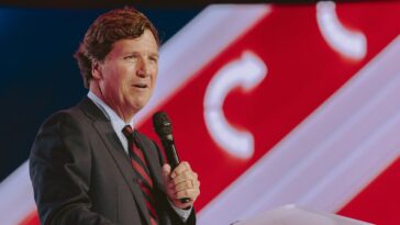 tucker-carlson-claims-his-2024-trump-support-‘tormented’-him:-‘i’m-sorry’