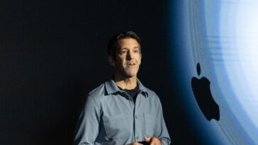 apple’s-incoming-ceo-john-ternus-faces-critical-test-in-addressing-ai-strategy-gap