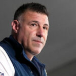 mike-vrabel-issues-statement-on-intimate-pics-with-reporter:-‘i’ve-had-some-difficult-conversations-with-people-i-care-about’